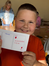 Įkelti vaizdą į galerijos rodinį, „Akimirka“ Kortos - unikalūs vaikų kūriniai