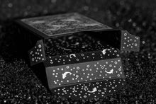 Įkelti vaizdą į galerijos rodinį, Pelican Playing Cards - autorinės Roko Bernatonio kortos