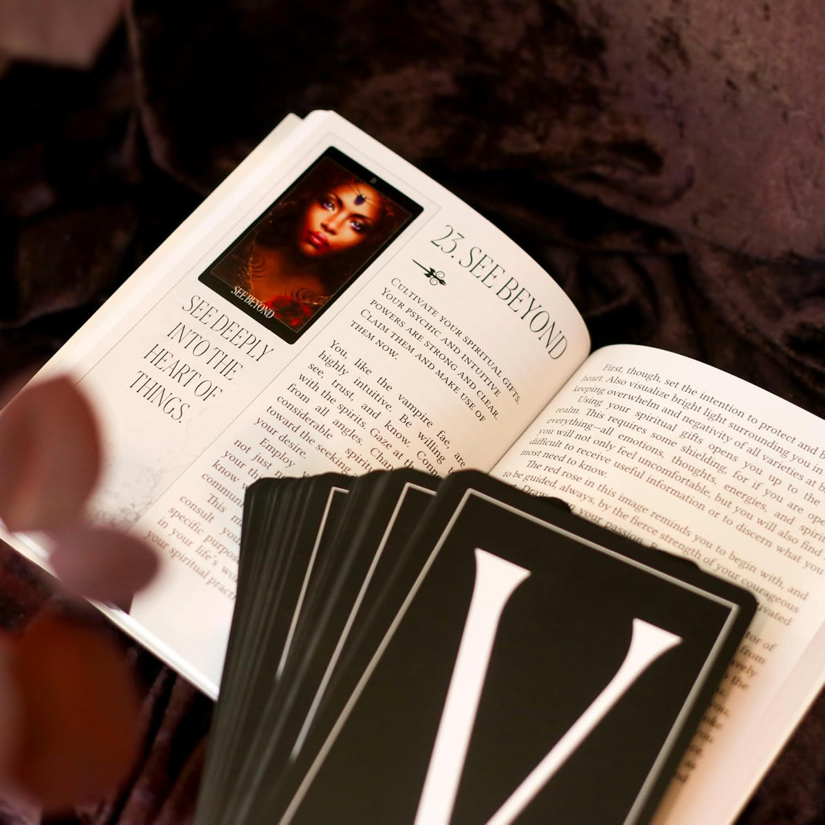 The Oracle of the Vampire Fae - orakulo kortos | Blue Angel