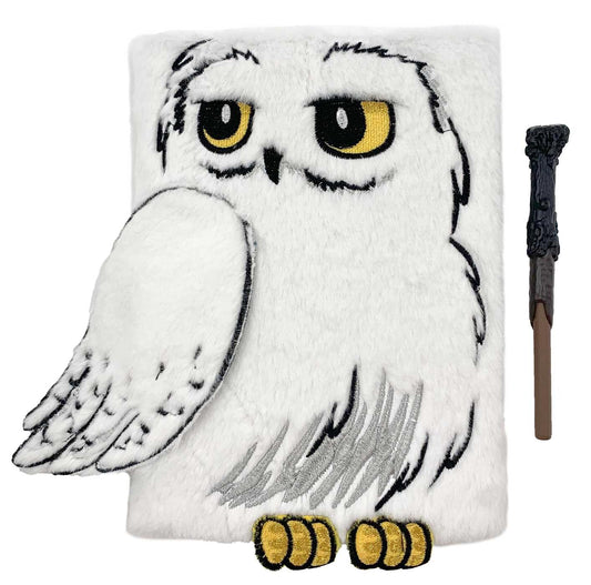 Harry Potter Hedwig - pliušinė užrašinė su lazdelės rašikliu
