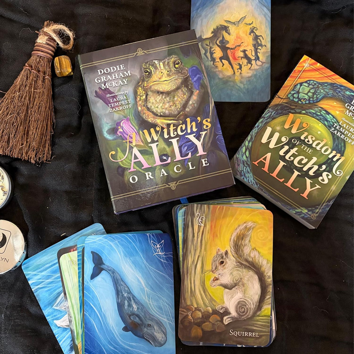 A Witch's Ally Oracle - orakulo kortos | Llewellyn