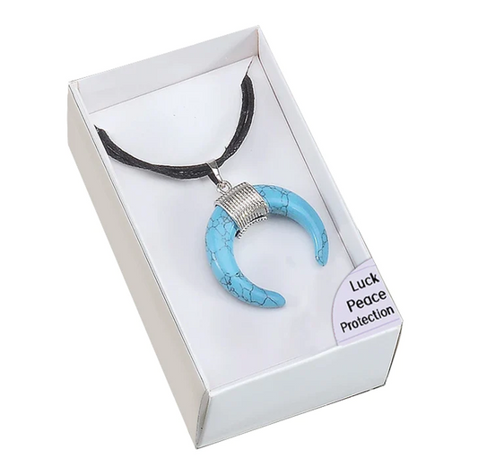 Turquoise Magnesite - magnezito pusmėnulio pakabukas