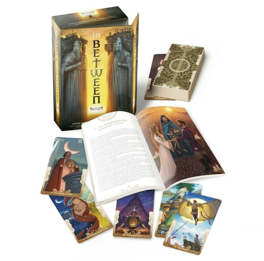 In Between Tarot Kit - taro kortų ir knygos rinkinys | Lo Scarabeo