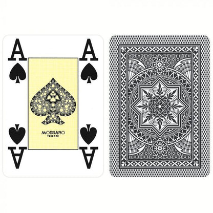 Modiano Poker 4 Jumbo Index - juodos pokerio kortos